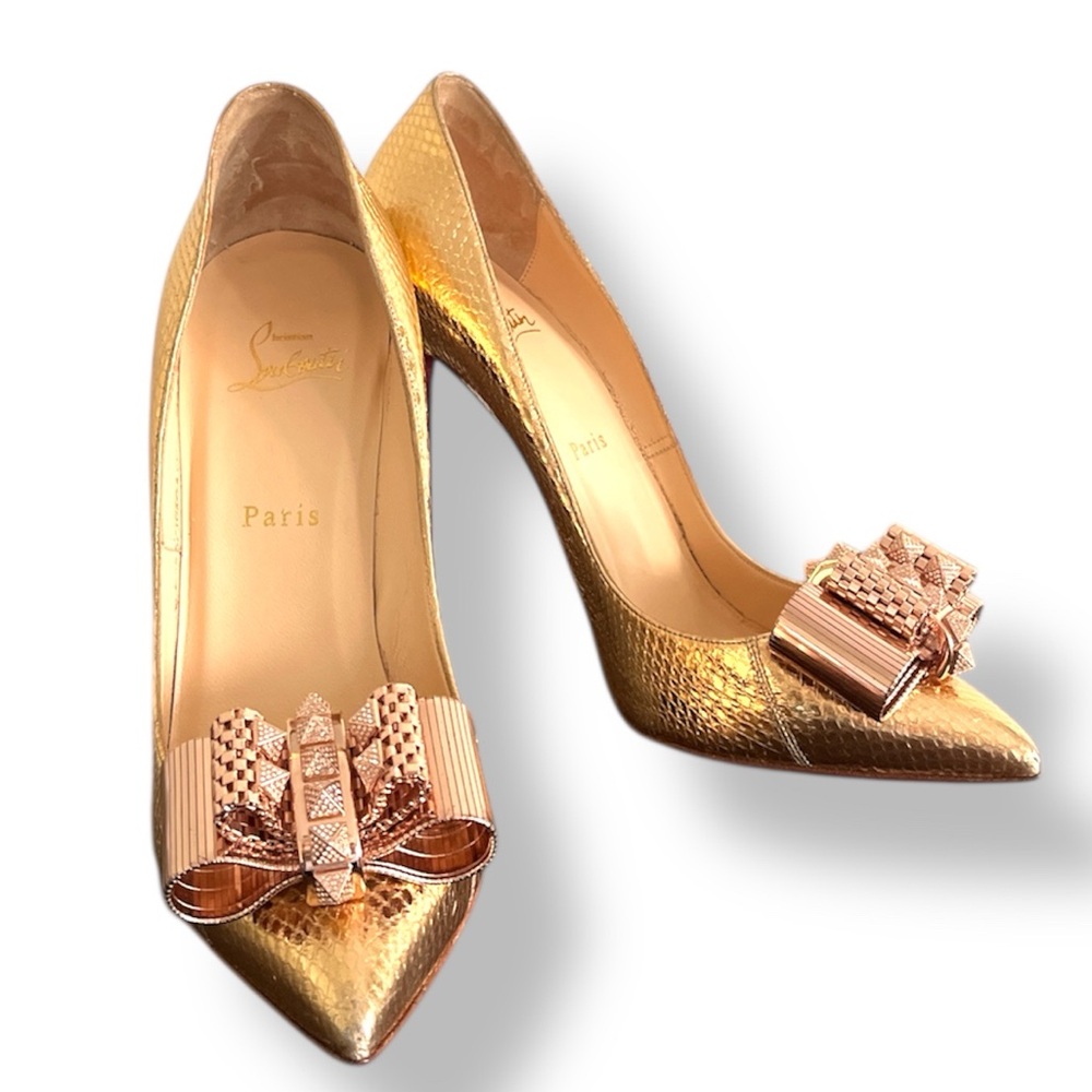 CHRISTIAN LOUBOUTIN HEELS